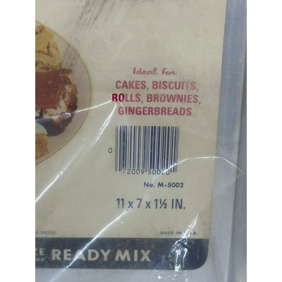 Vintage MIRRO M-5002 Biscuit & Cake Pan 7"x11.5" – Original Packaging - Picture 3 of 7